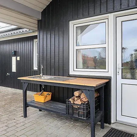 10 Person In Hadsund-by Traum